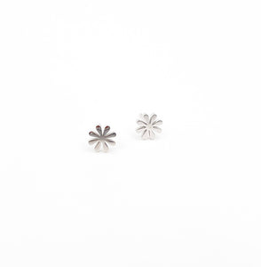 Wildflower stud earrings